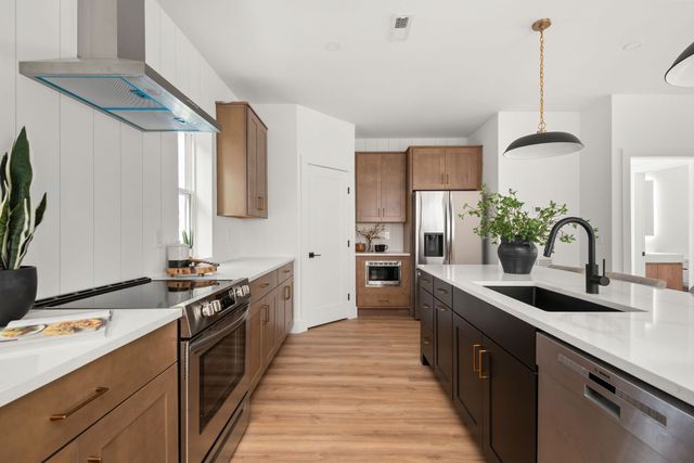322A Queen Ave, Nashville, TN 37207