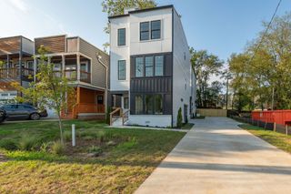 322A Queen Ave, Nashville, TN 37207