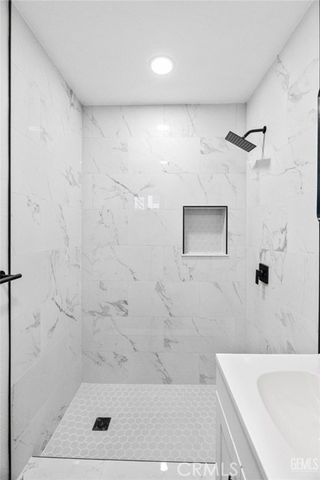 3013 Arnold Street, Bakersfield, CA 93305