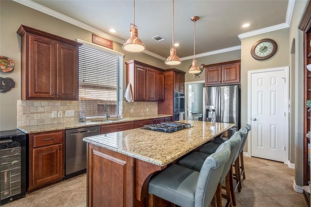 9007 Gable Glen Lane, Houston, TX 77095