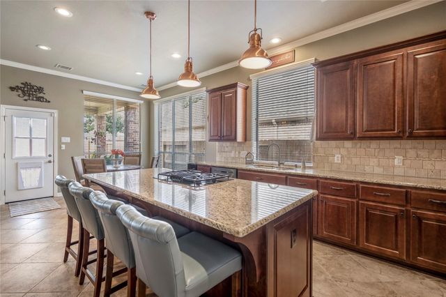 9007 Gable Glen Lane, Houston, TX 77095