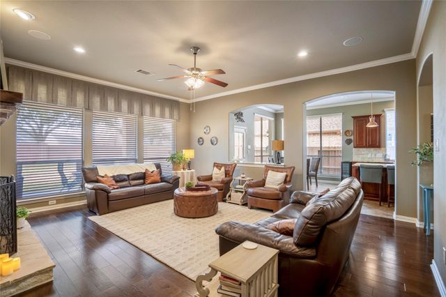 9007 Gable Glen Lane, Houston, TX 77095