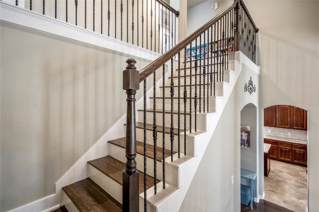 9007 Gable Glen Lane, Houston, TX 77095