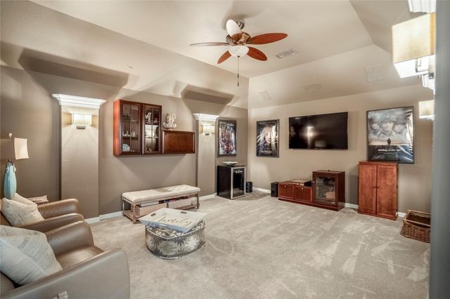 9007 Gable Glen Lane, Houston, TX 77095