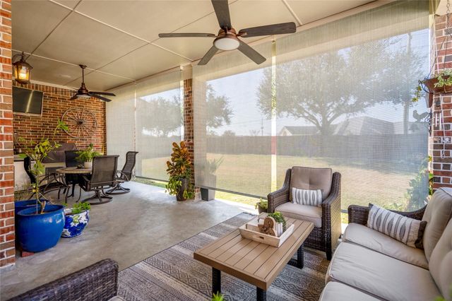 9007 Gable Glen Lane, Houston, TX 77095