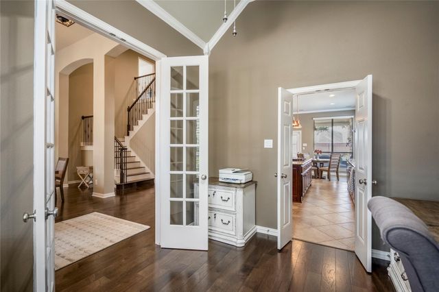 9007 Gable Glen Lane, Houston, TX 77095