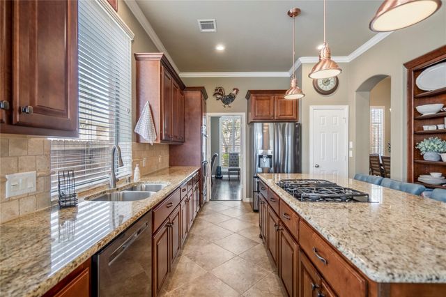 9007 Gable Glen Lane, Houston, TX 77095