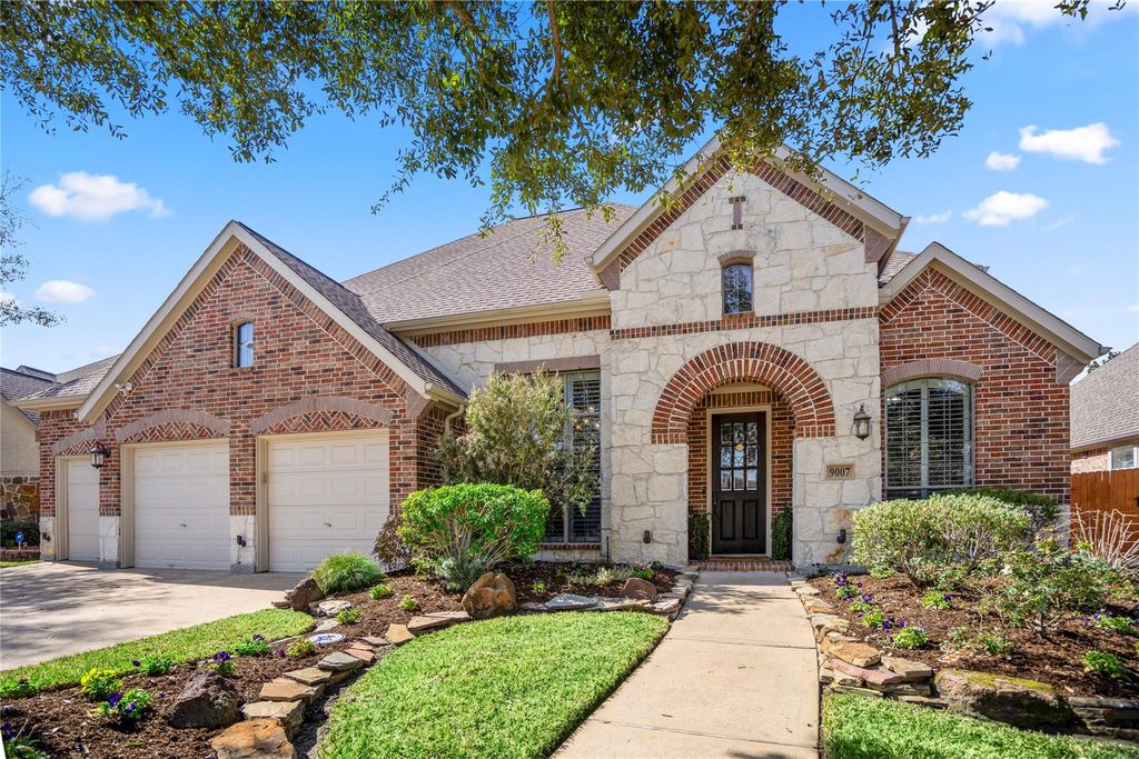 9007 Gable Glen Lane, Houston, TX 77095
