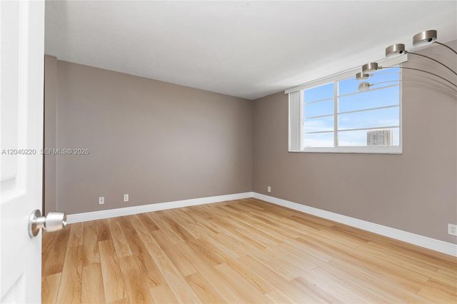 3545 NE 166th Street 805, North Miami Beach, FL 33160