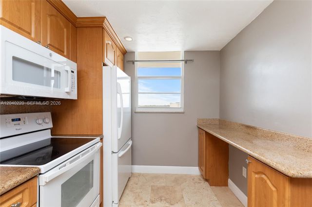 3545 NE 166th Street 805, North Miami Beach, FL 33160