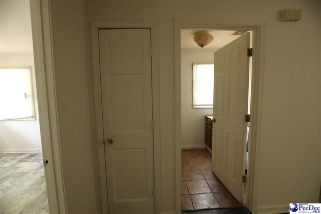 919 Gibson St, Hartsville, SC 29550