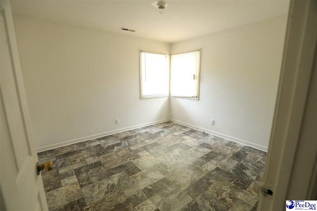 919 Gibson St, Hartsville, SC 29550