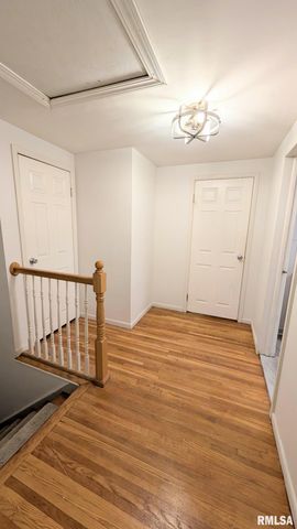 125 W AUTUMN Lane, East Peoria, IL 61611