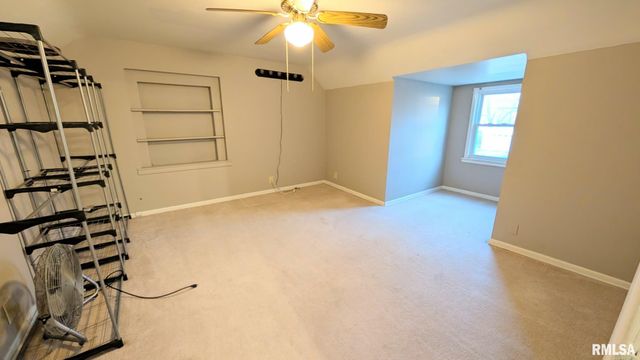 125 W AUTUMN Lane, East Peoria, IL 61611