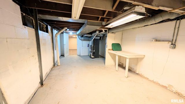 125 W AUTUMN Lane, East Peoria, IL 61611