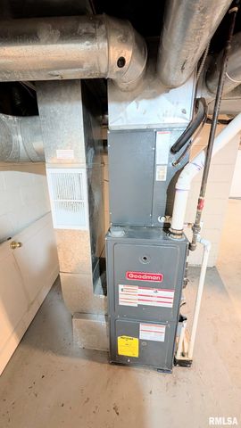 125 W AUTUMN Lane, East Peoria, IL 61611