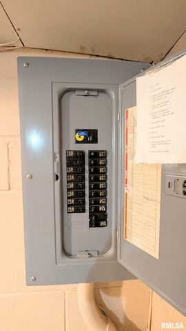 125 W AUTUMN Lane, East Peoria, IL 61611