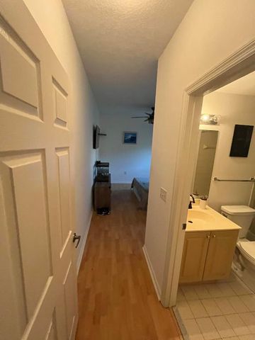 4083 Crystal Lake Drive 4083, Deerfield Beach, FL 33064