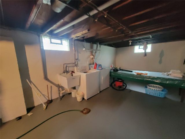 1049 W 39TH. Street, Erie, PA 16509