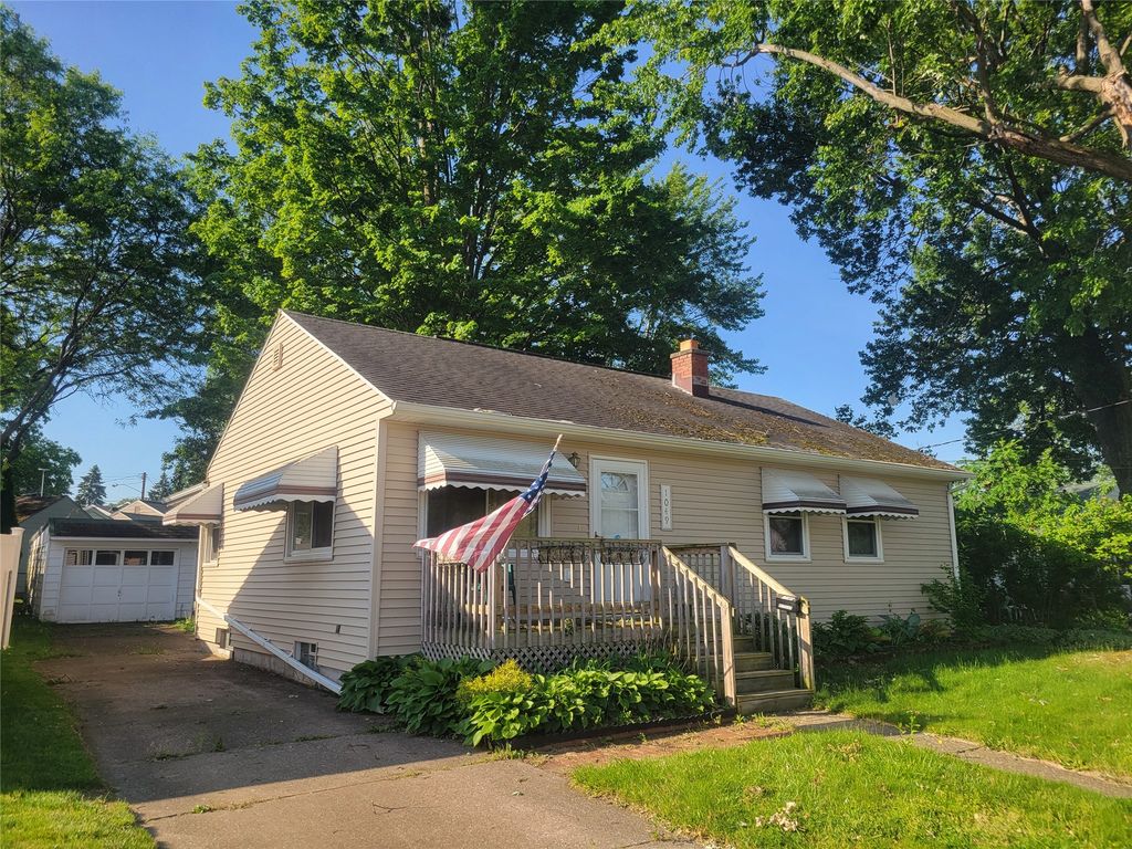 1049 W 39TH. Street, Erie, PA 16509