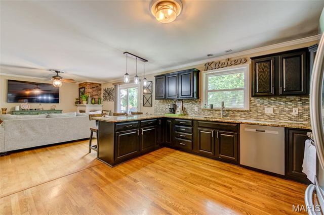 12150 Greenwalk Drive, Unincorporated, MO 63146
