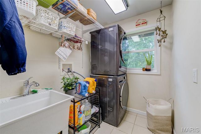 12150 Greenwalk Drive, Unincorporated, MO 63146