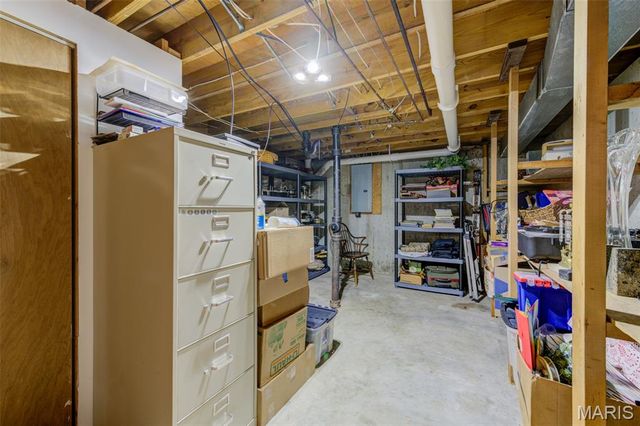 12150 Greenwalk Drive, Unincorporated, MO 63146