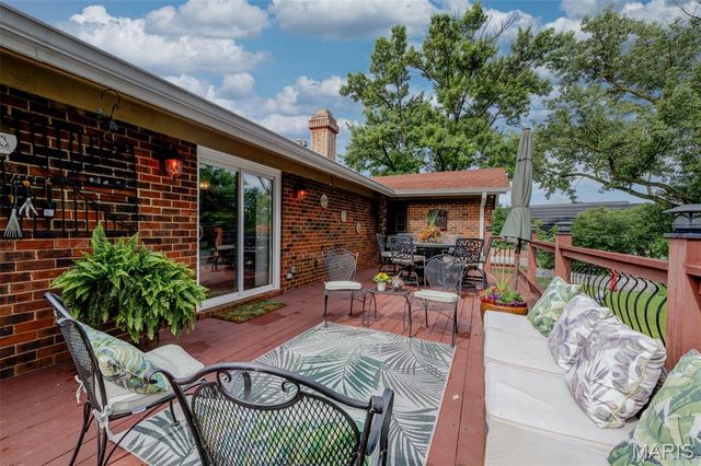 12150 Greenwalk Drive, Unincorporated, MO 63146