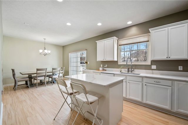 329 Marshall Heights Dr, Marshall, PA 15090