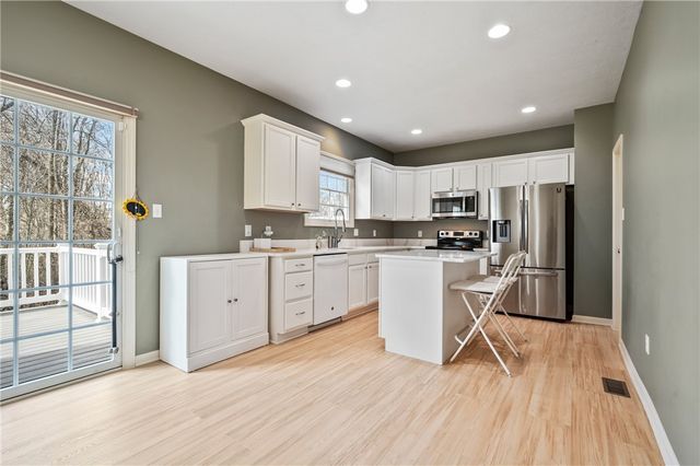 329 Marshall Heights Dr, Marshall, PA 15090