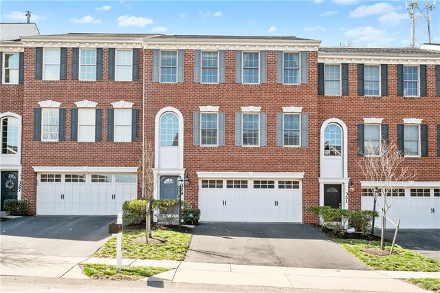 329 Marshall Heights Dr, Marshall, PA 15090