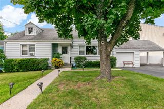 12 Westview Avenue, Rye Brook, NY 10573