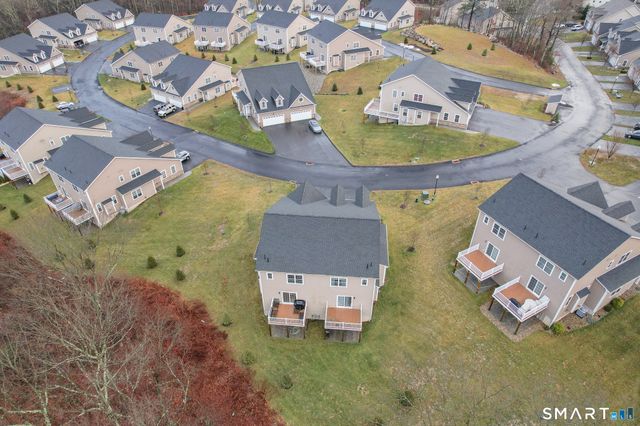 52 Brookview Circle 52, Bristol, CT 06010