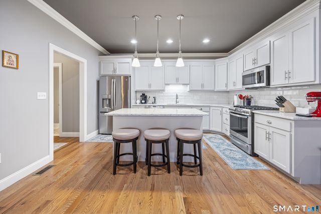 52 Brookview Circle 52, Bristol, CT 06010