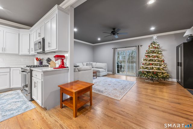 52 Brookview Circle 52, Bristol, CT 06010