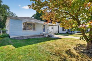 19360 KINLOCH Street, Redford Charter Township, MI 48240