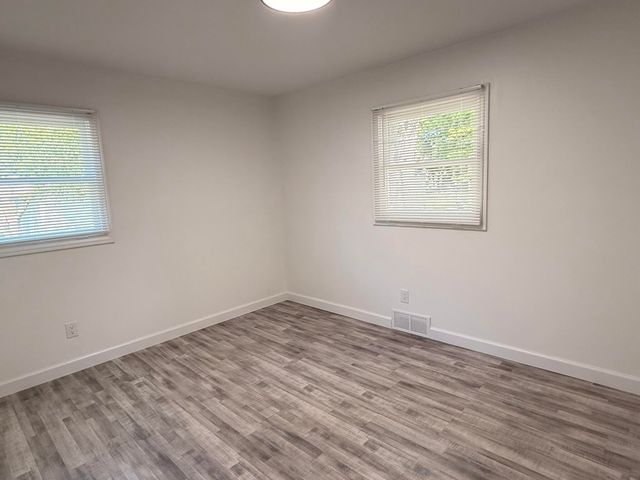 6145 N Dowling Avenue, Westland, MI 48185