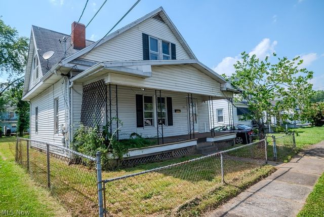 911 Dickel Avenue, Parkersburg, WV 26101