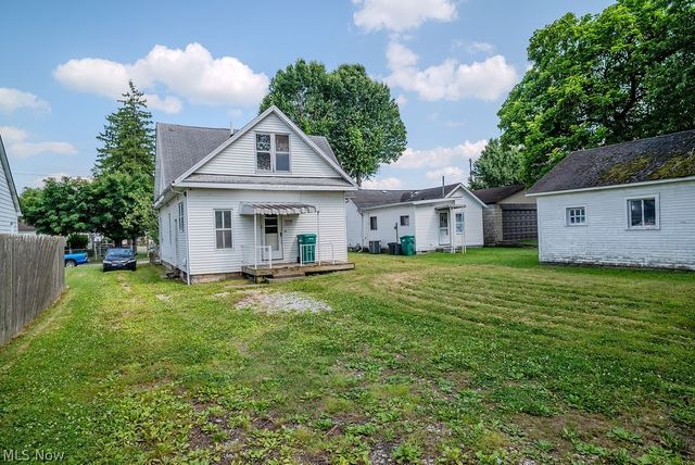 911 Dickel Avenue, Parkersburg, WV 26101