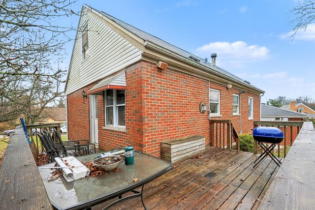 54 Pleasant Drive, Highland Heights, KY 41076