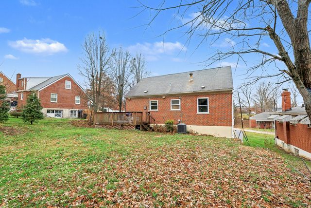 54 Pleasant Drive, Highland Heights, KY 41076