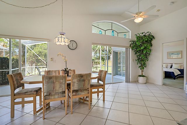 7008 SE Twin Oaks Circle, Stuart, FL 34997