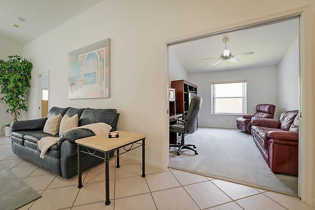 7008 SE Twin Oaks Circle, Stuart, FL 34997