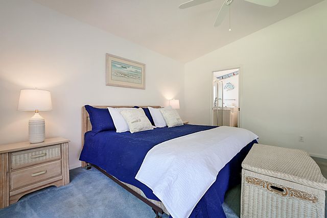 7008 SE Twin Oaks Circle, Stuart, FL 34997