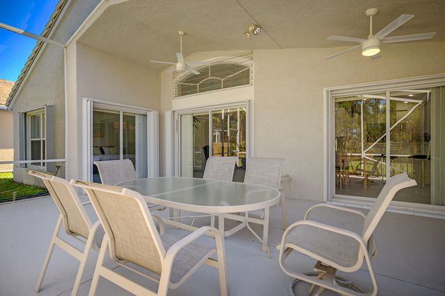 7008 SE Twin Oaks Circle, Stuart, FL 34997