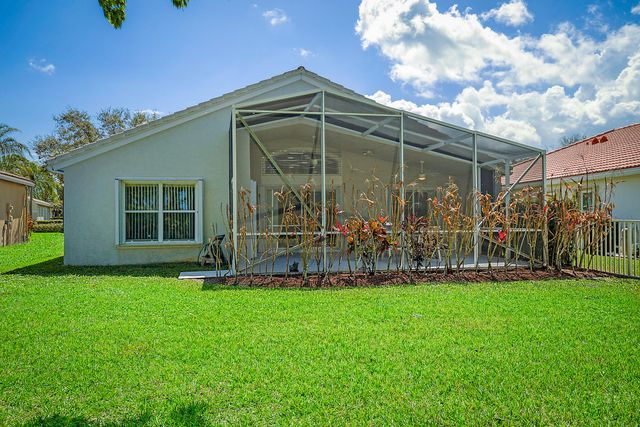 7008 SE Twin Oaks Circle, Stuart, FL 34997