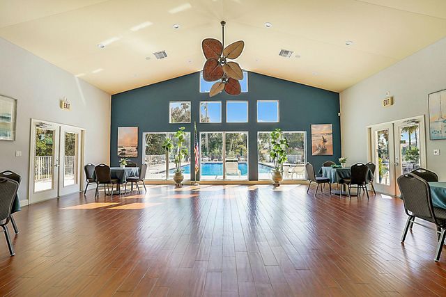 7008 SE Twin Oaks Circle, Stuart, FL 34997