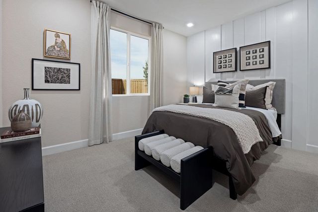 336 Miramar Dr, Lathrop, CA 95330