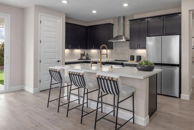 336 Miramar Dr, Lathrop, CA 95330