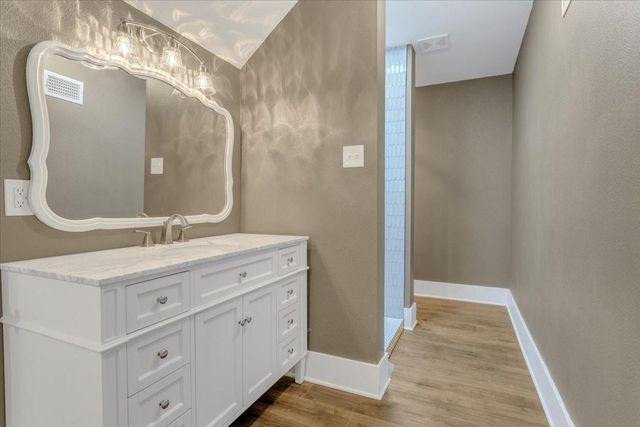 627 W Monterey Street, Denison, TX 75020